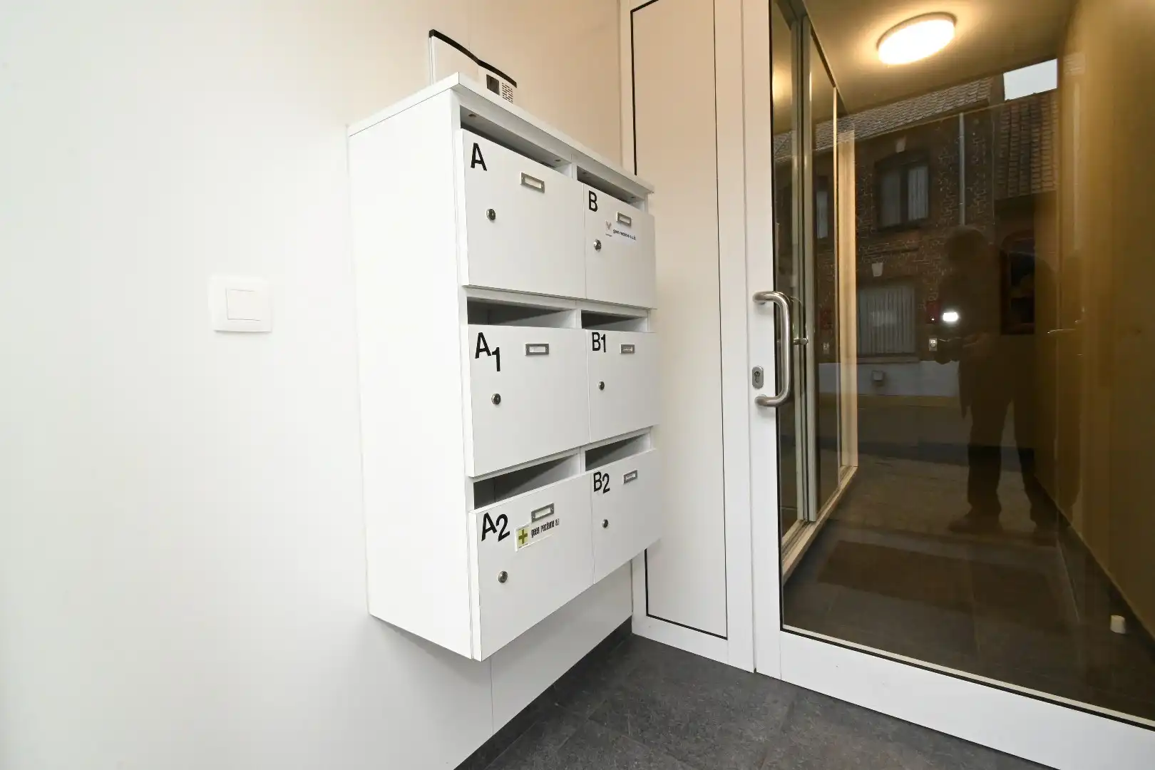 Lichtrijk appartement met 2 slaapkamers - centrum Maldegem foto 2