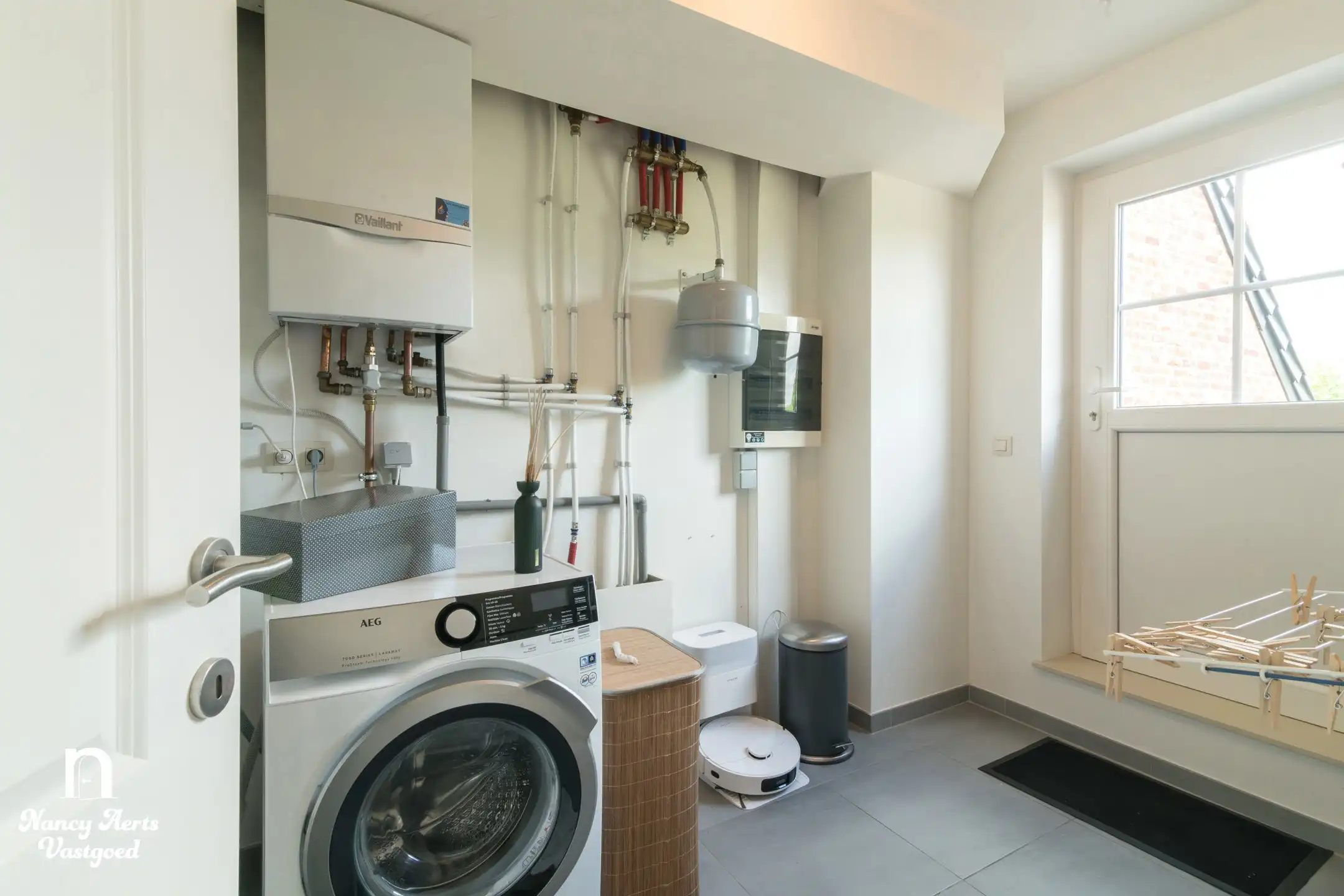 Instapklaar duplex-appartement met terras en 2 parkings foto 26