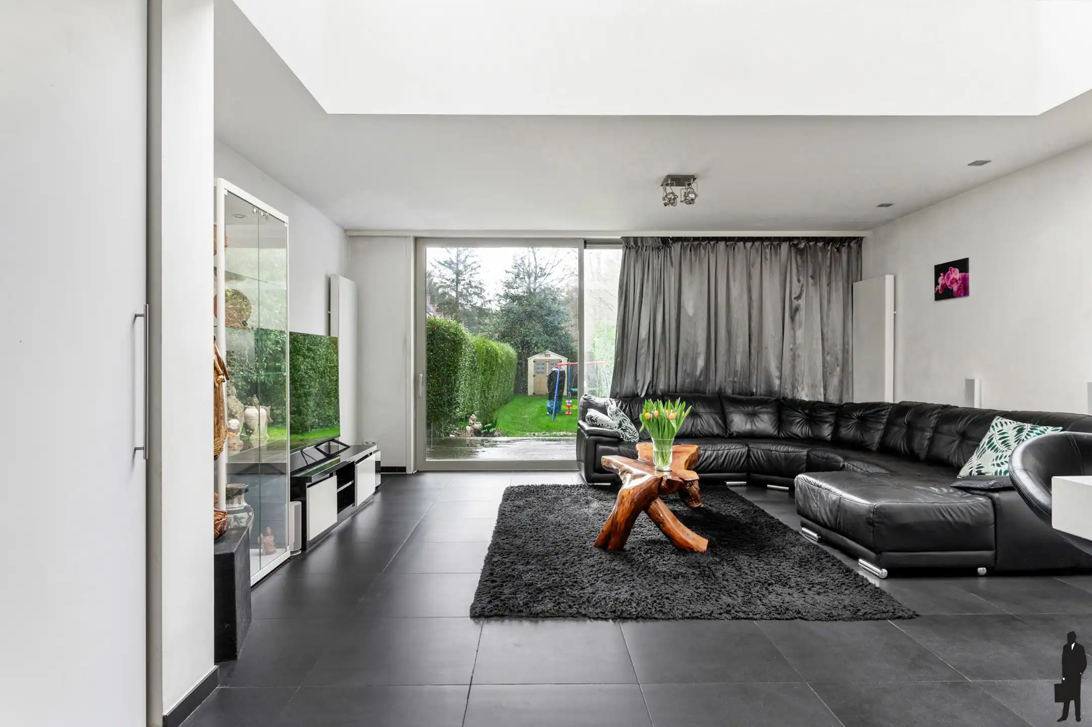 Instapklare woning met 3-4 slaapkamers & tuin in het centrum foto 11