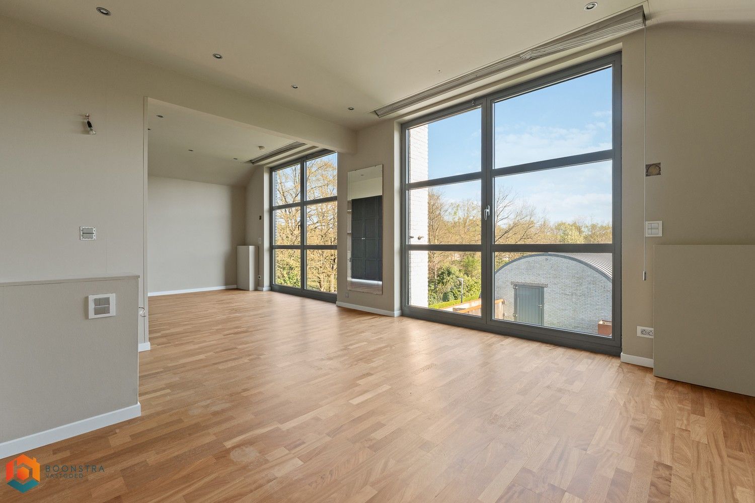 Handelspand met woonst en ruime parking op een perceel van 2592 m² te Rotselaar foto 24