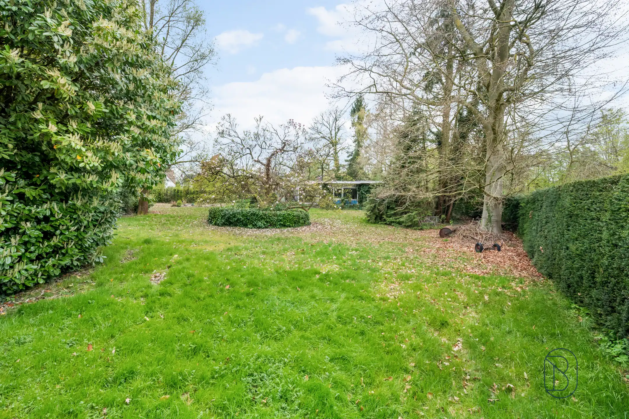 Topgelegen in de Rodenburg: te renoveren/af te breken villa foto 26