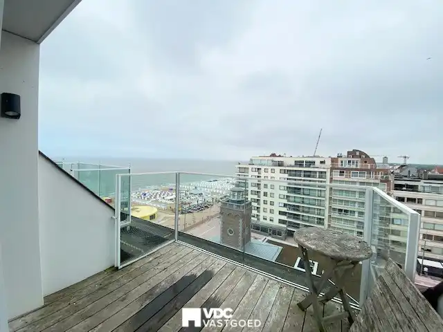 Penthouse-duplex met twee terrassen en garage – Lichttorenplein Knokke foto 9