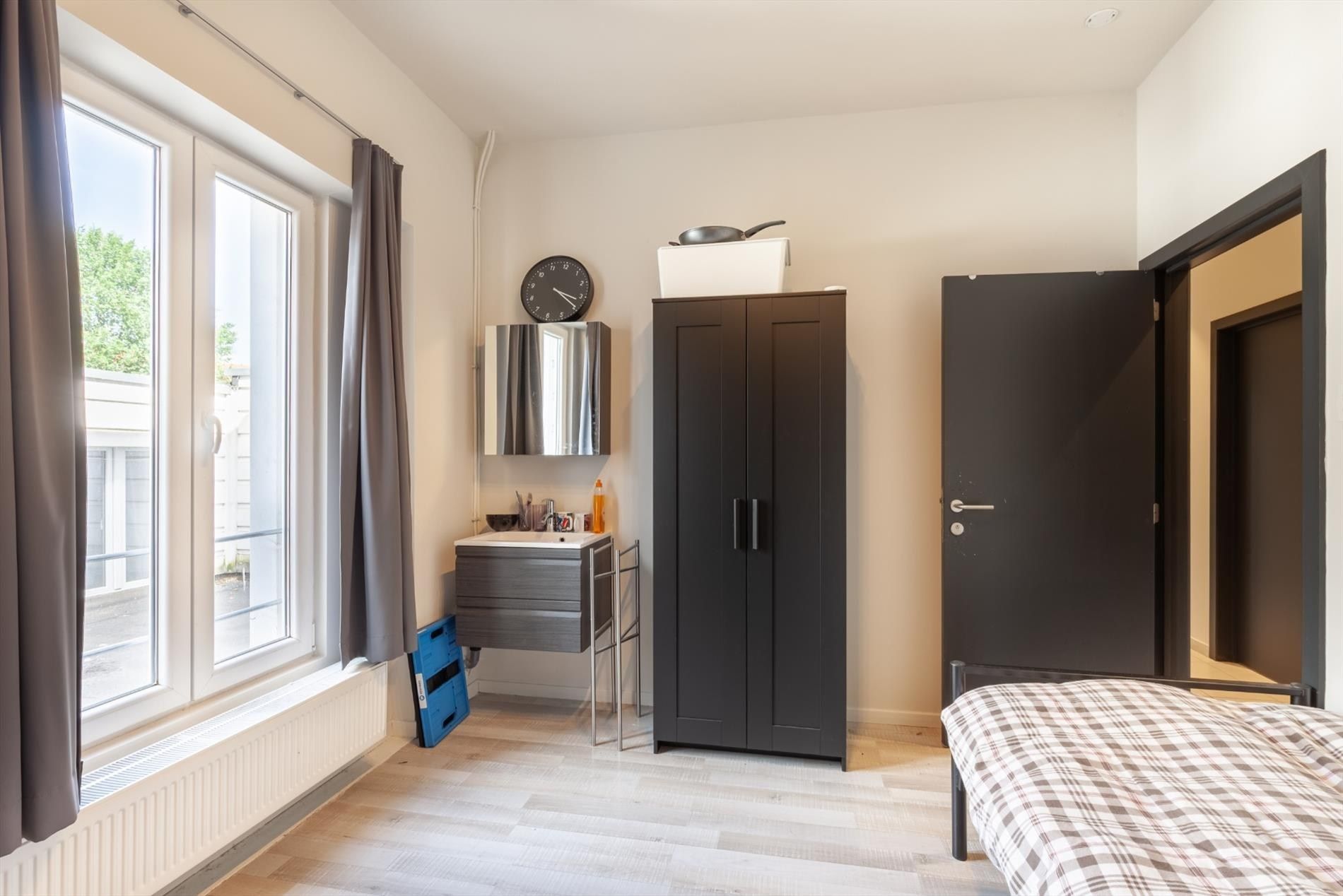 Studentenkamer met gedeeld sanitair foto 6