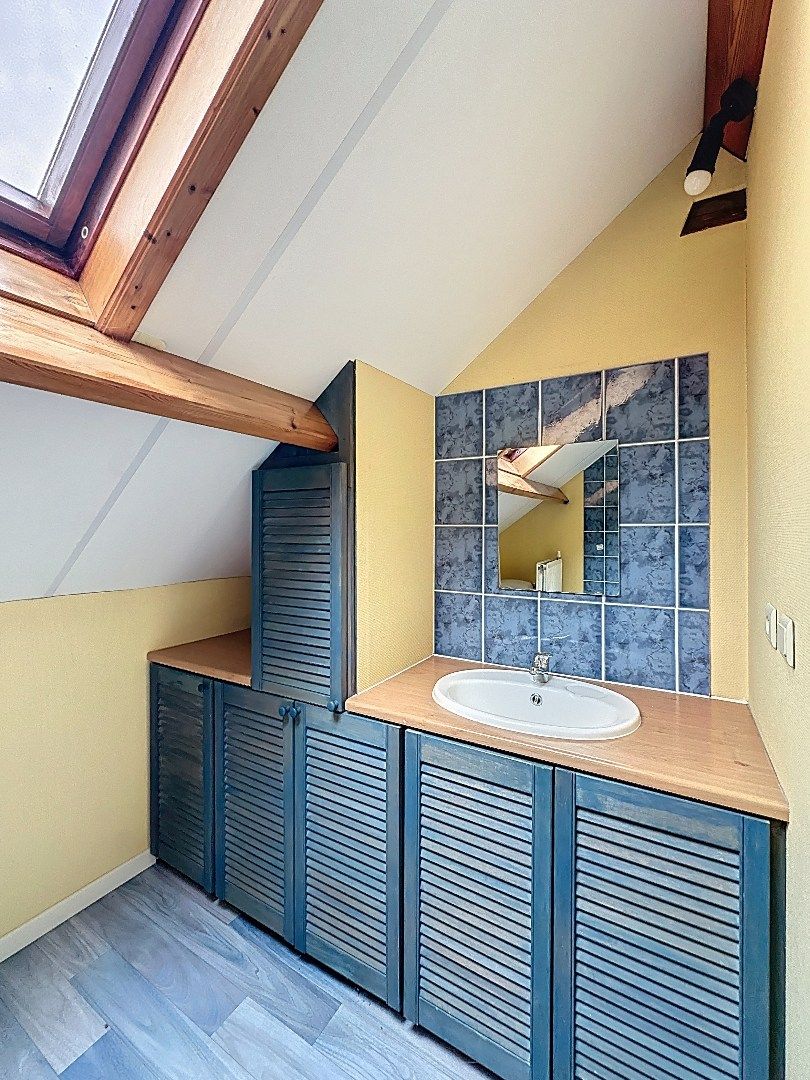 Vrijstaande woning met authentieke charme nabij centrum Testelt. foto 11