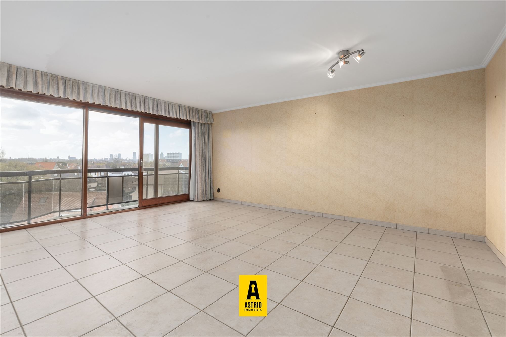 Ruim & zonnig 3-slpk-appartement met terras te Bredene! foto 5