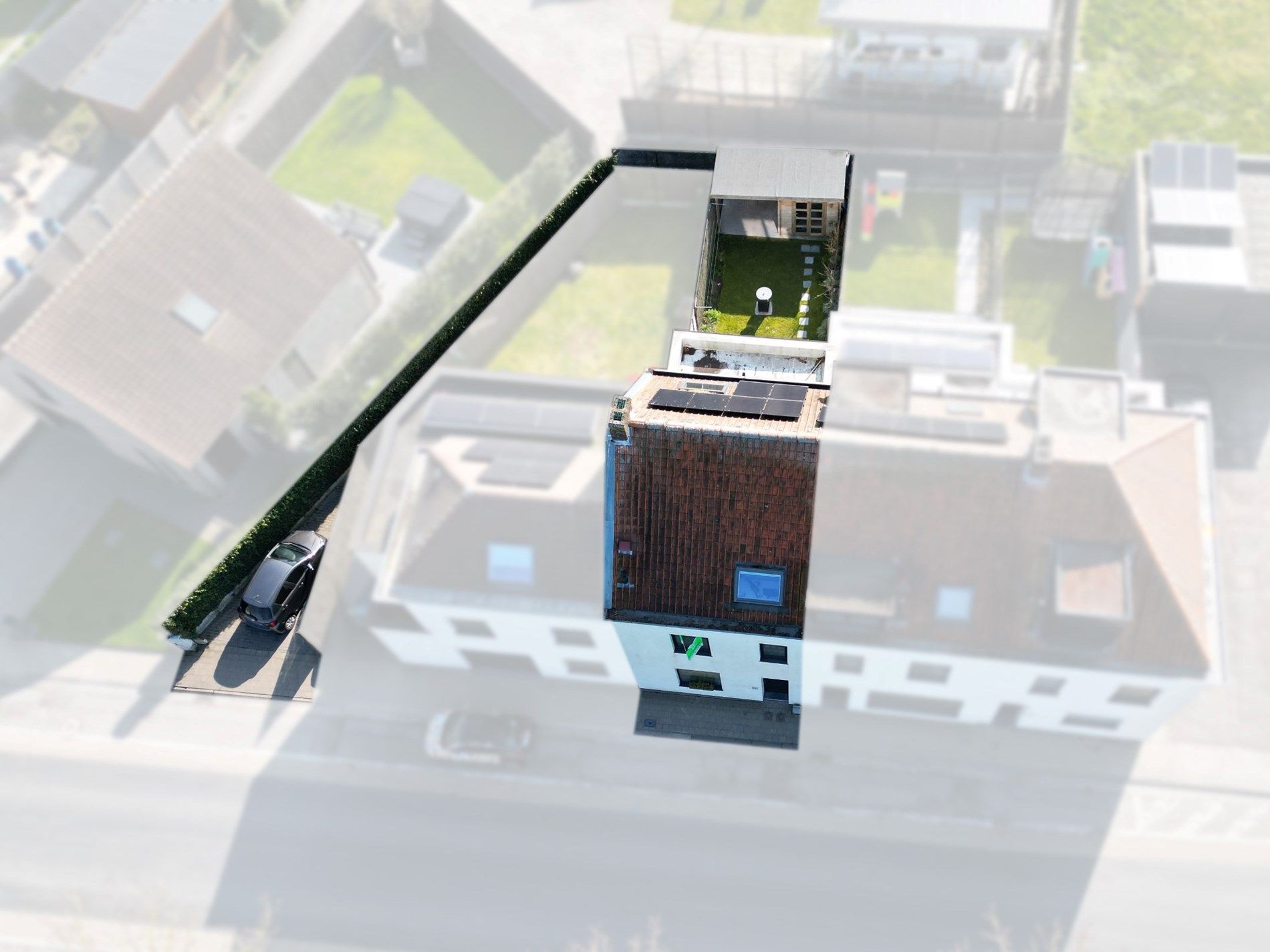 PRACHTIG VERNIEUWDE WONING MET AUTOSTAANPLAATS foto 16
