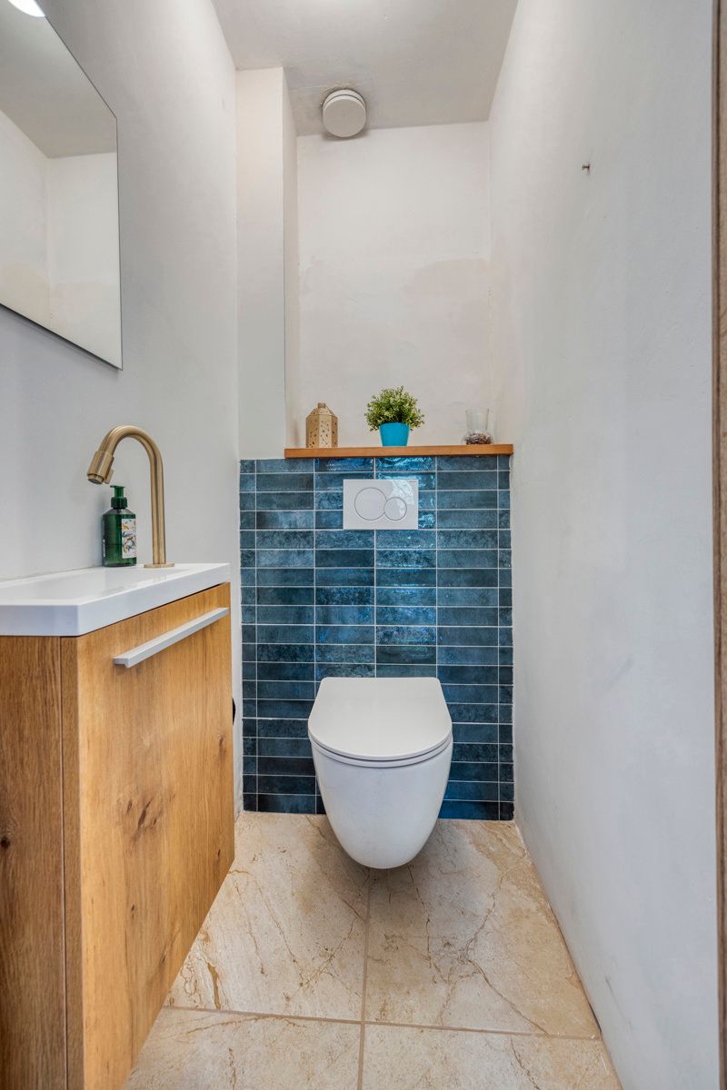 Zeer ruime gerenoveerde woning (± 398 m²) op een perceel van ± 60 are in het prestigieuze Bois de Strihoux foto 37