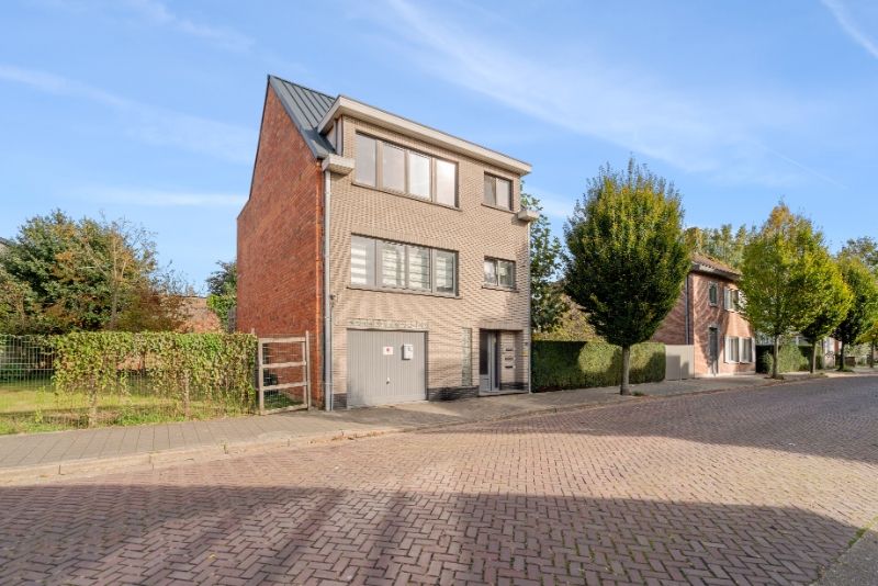 Knap instapklaar appartement met 2 slaapkamers, tuin!!! foto 11