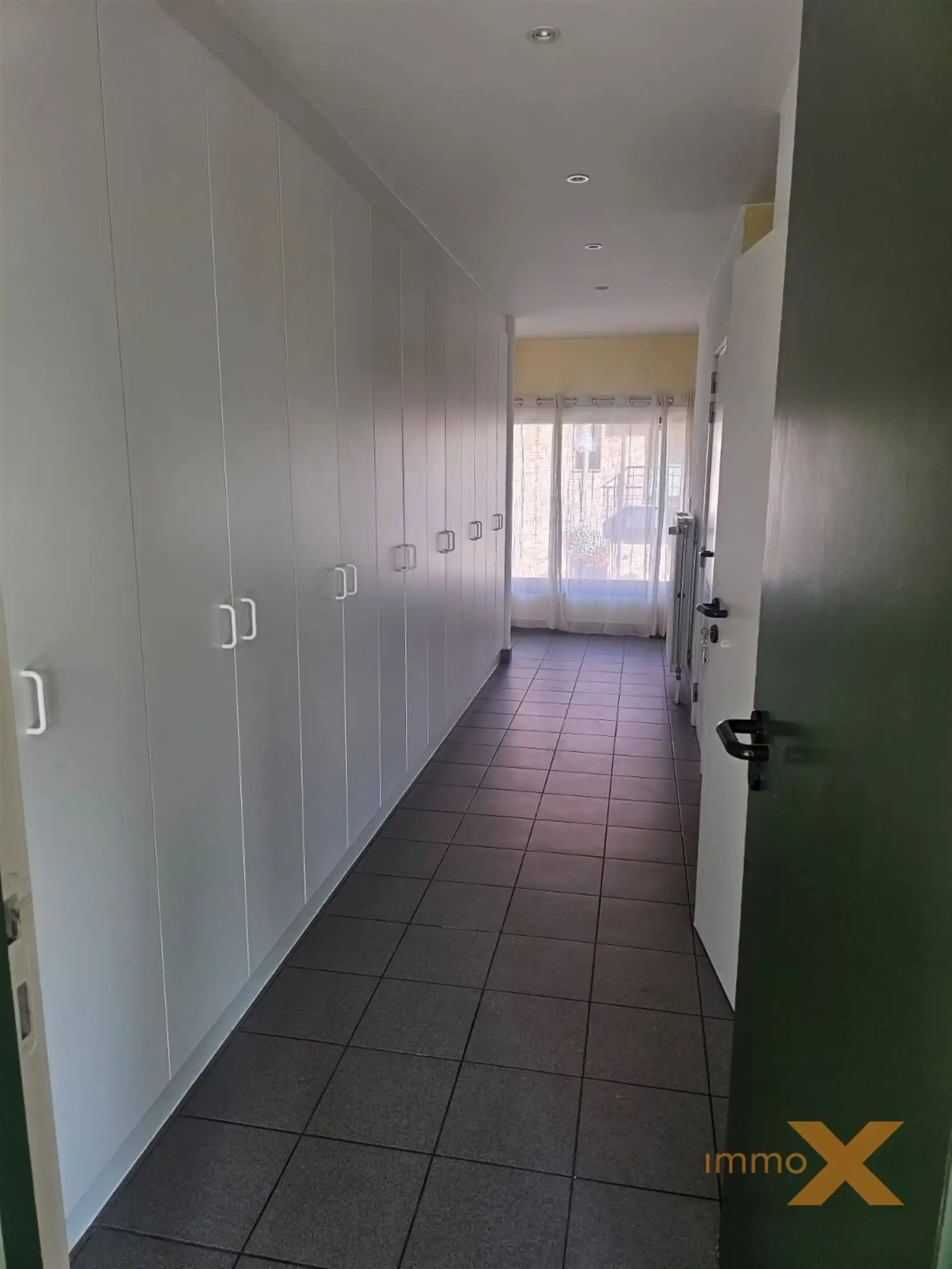 GROOT DUPLEXAPPARTEMENT MET RUIM TERRAS EN GARAGE foto 12