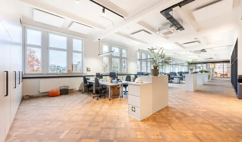 Prestigieuze kantoren te koop aan Frankrijklei in Antwerpen foto 4