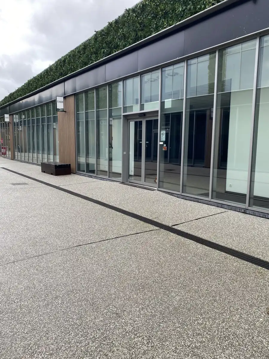 Commerciële ruimte te huur Warande 37 - 9120 Beveren-Kruibeke-Zwijndrecht