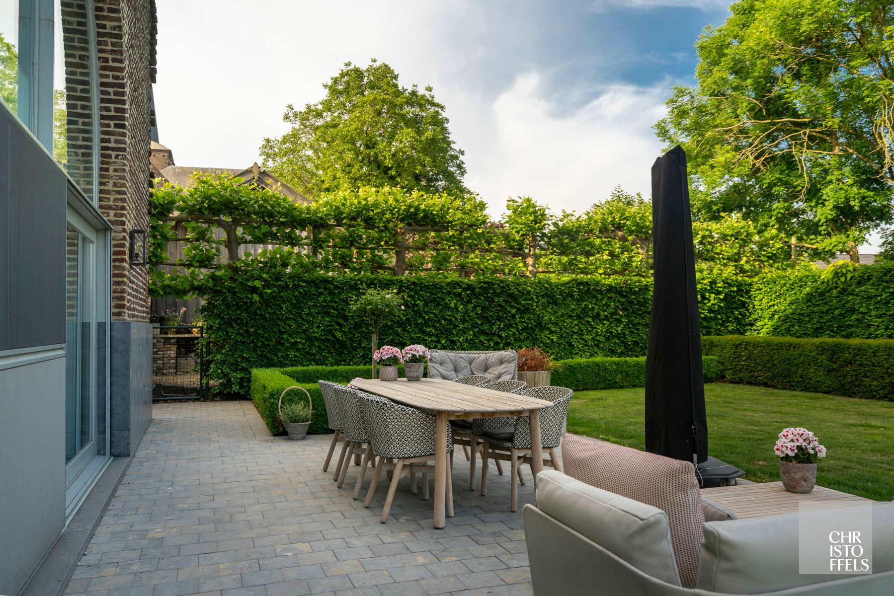 Tijdloze elegantie achter een authentieke gevel – volledig gerenoveerde woning van 303m² foto 7
