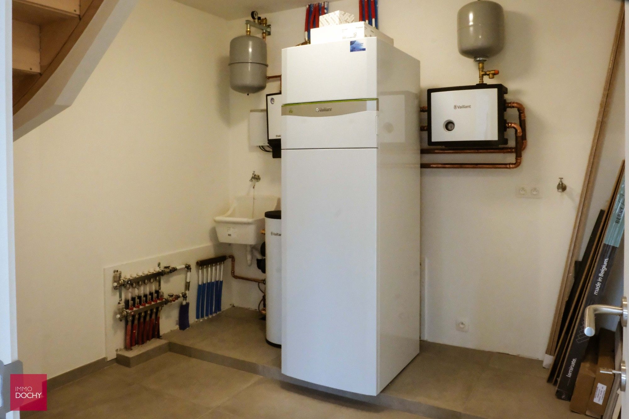 Nieuwgebouwde energiezuinige halfopen woning  te Desselgem foto 9