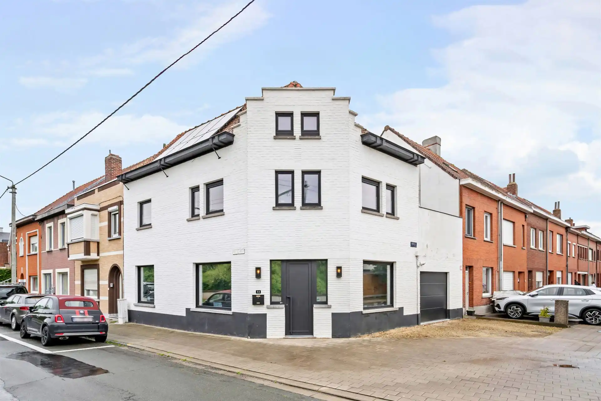 Instapklare woning met 3 slk, toffe buitenruimtes en garage foto 7