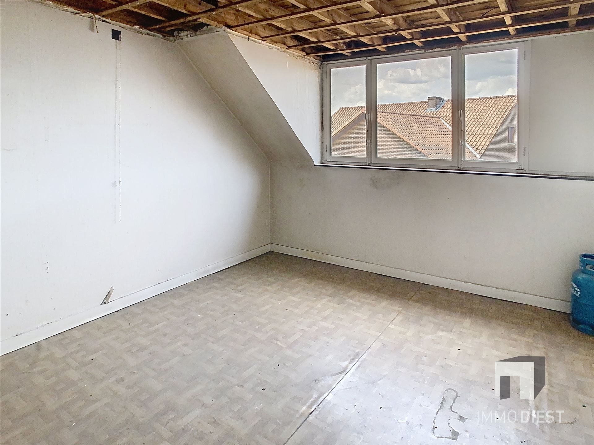 2 te renoveren woningen foto 17