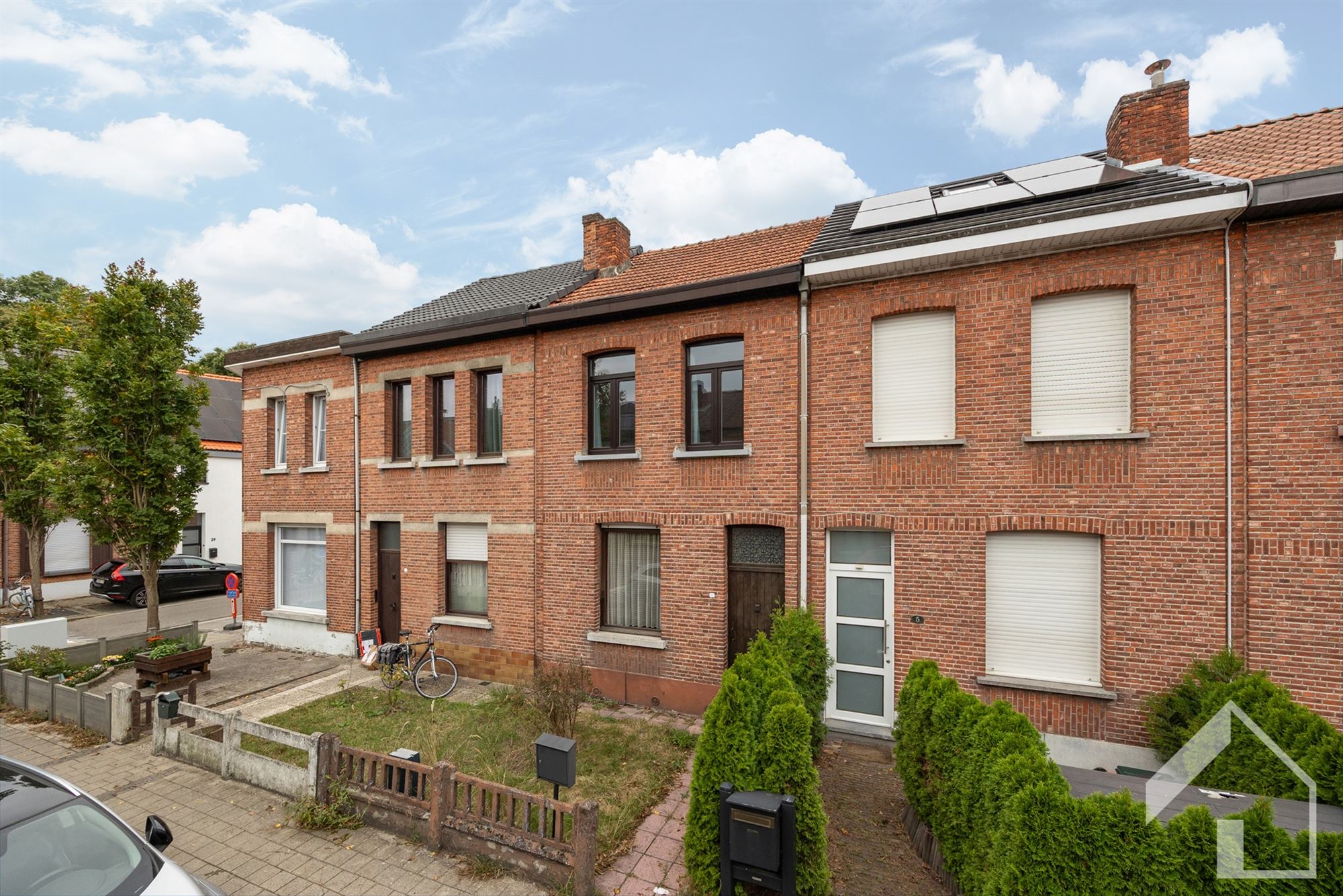 Te renoveren woning in een rustige wijk foto 19