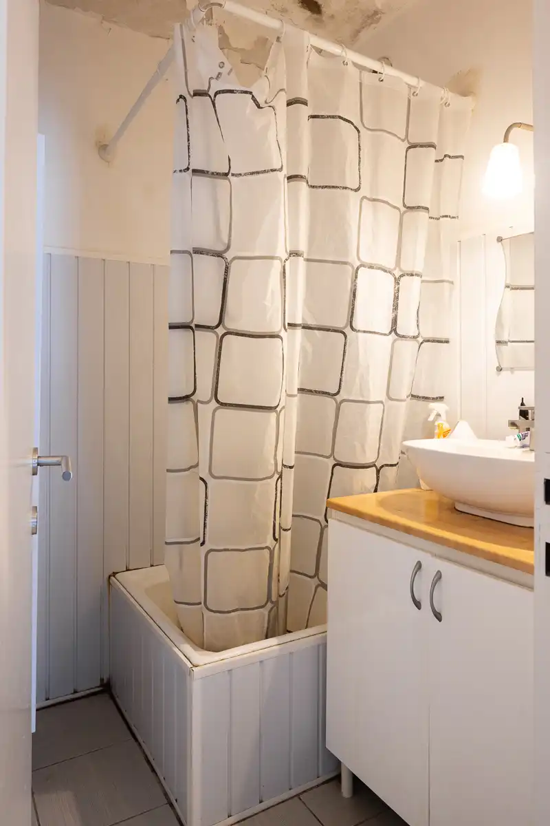 Ruim appartement met 2 slaapkamers en balkon foto 12