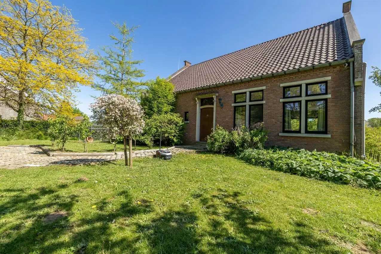 Moderne "Engelse charme, hedendaagse verfijning in oase van groen foto 11