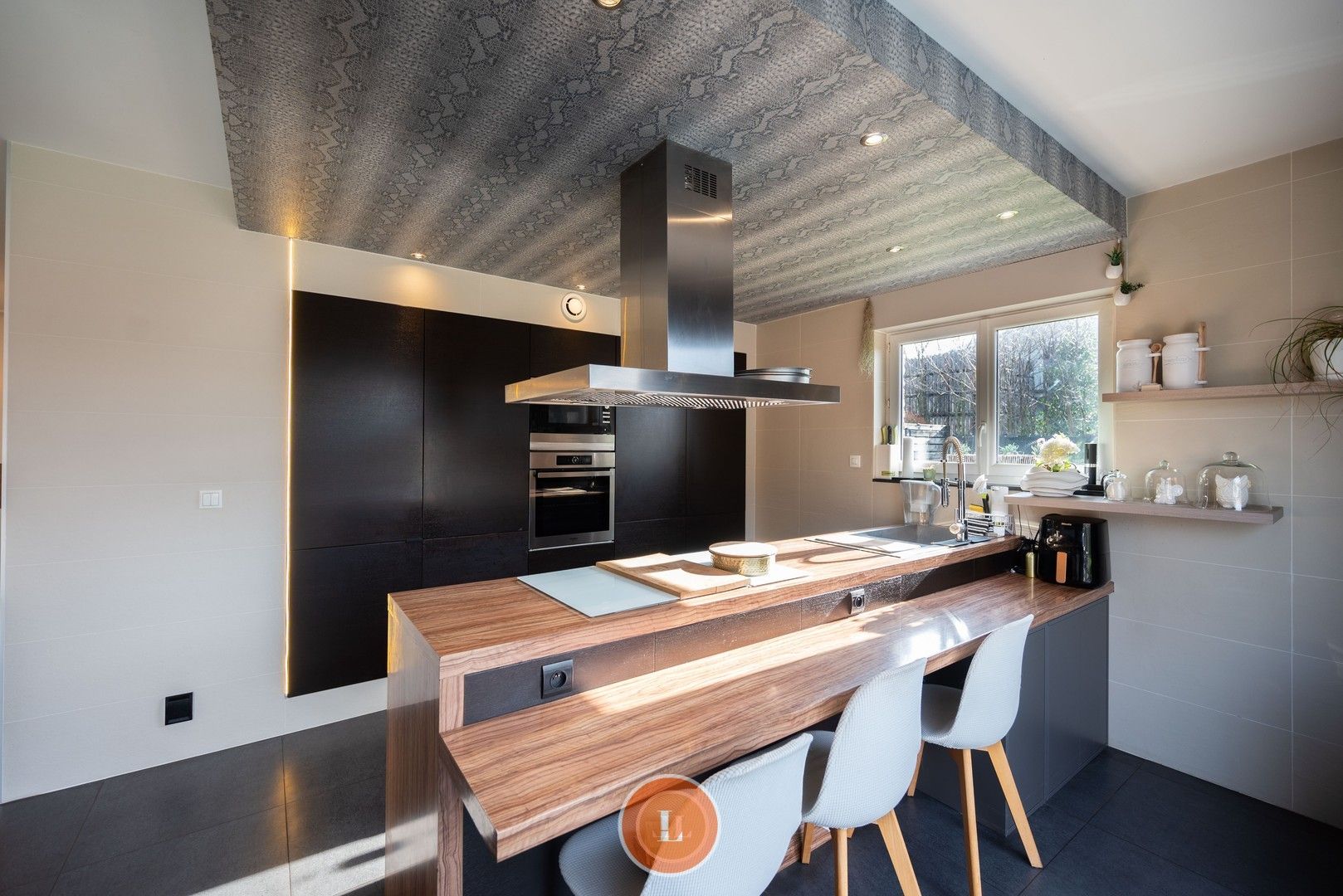 Instapklare villa met 4 slaapkamers op perceel van 1053m². foto 10