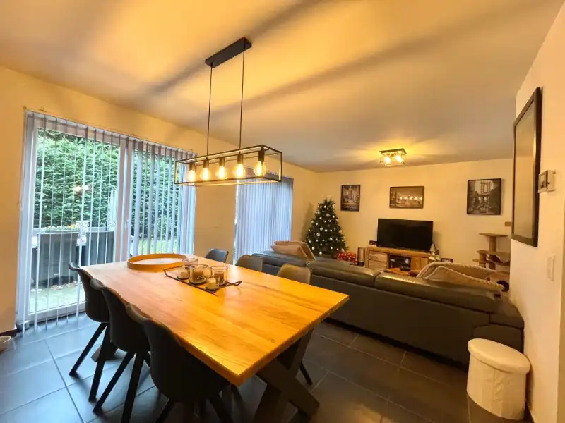 RECENTE WONING MET DRIE SLAAPKAMERS EN AUTOSTAANPLAATS TE WONDELGEM foto 3