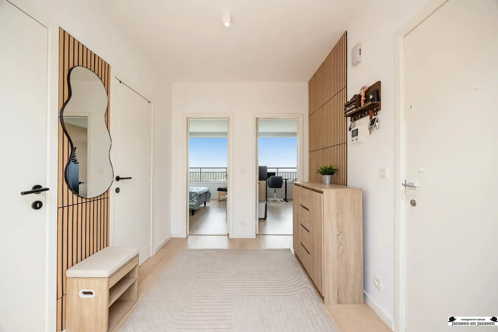 Instapklaar 2-slaapkamer appartement met 2 terrassen en prachtig uitzicht foto 7