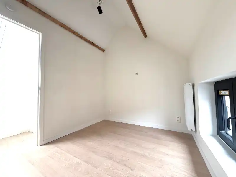 VOLLEDIG GERENOVEERDE EN INSTAPKLARE WONING foto 10