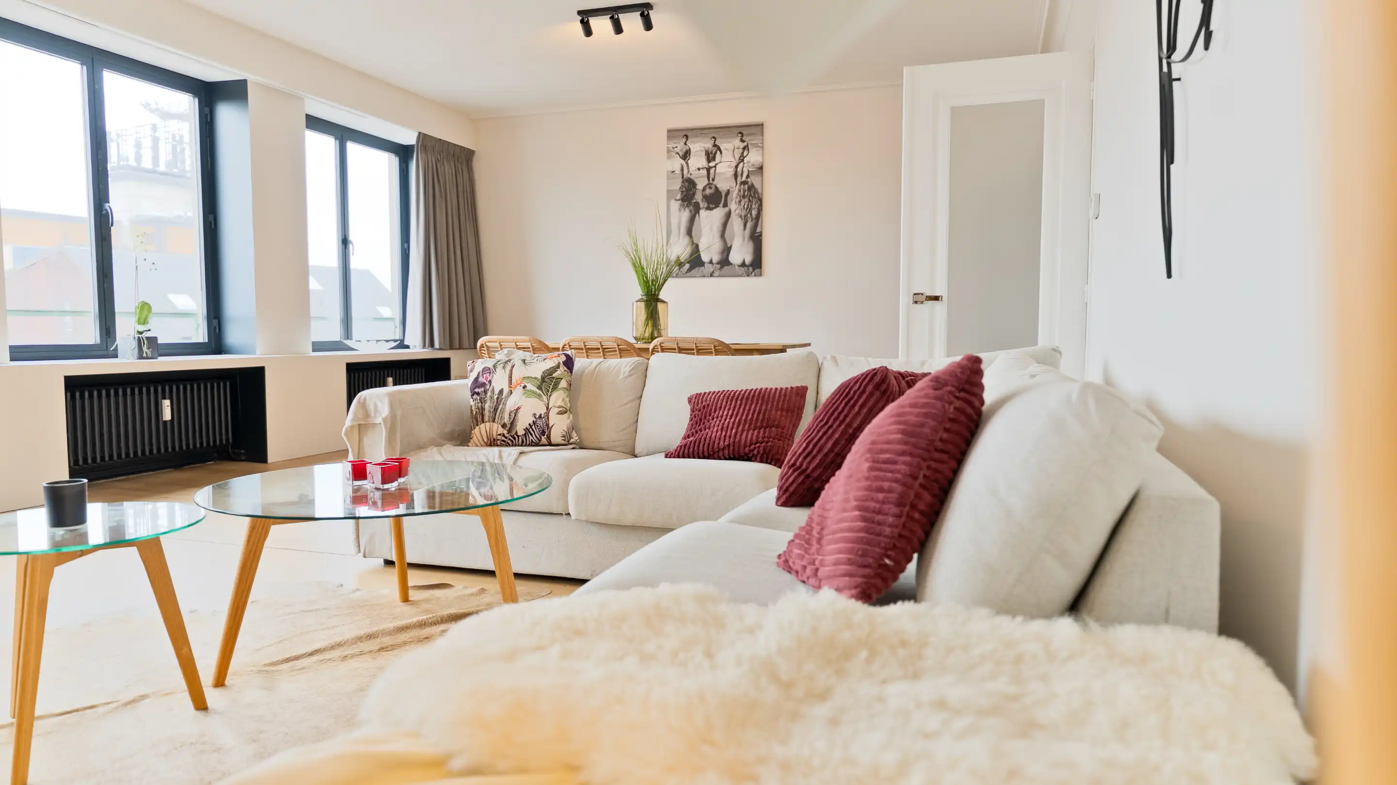Karaktervol appartement met panoramisch zicht in hartje Kortrijk met garage foto 2