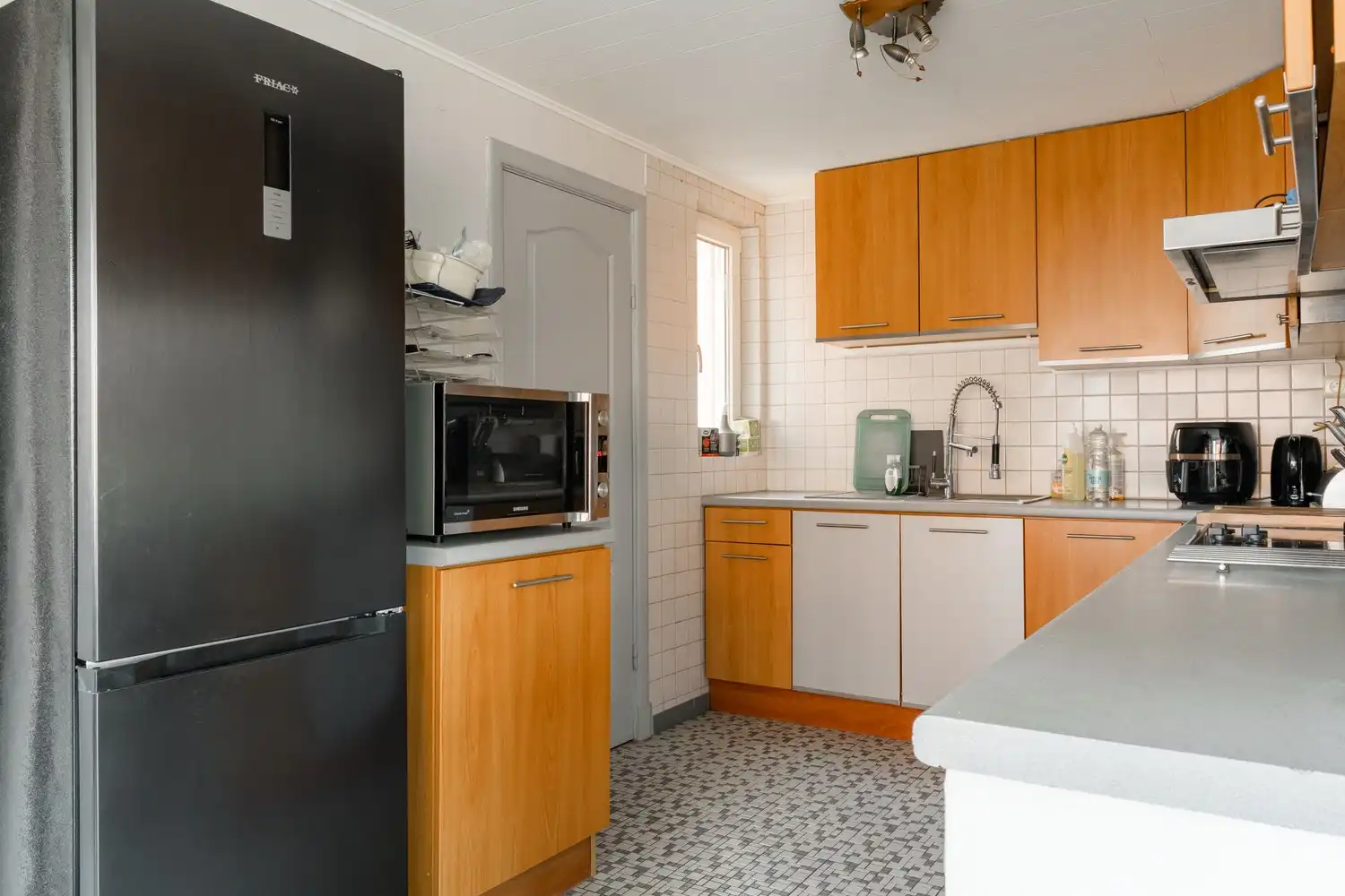 Leuke op te frissen woning 3 SLK woning in een doodlopende straat! foto 11