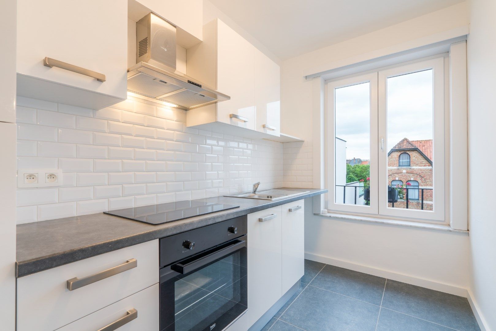 Volledig vernieuwd 2-slaapkamerappartement! foto 5