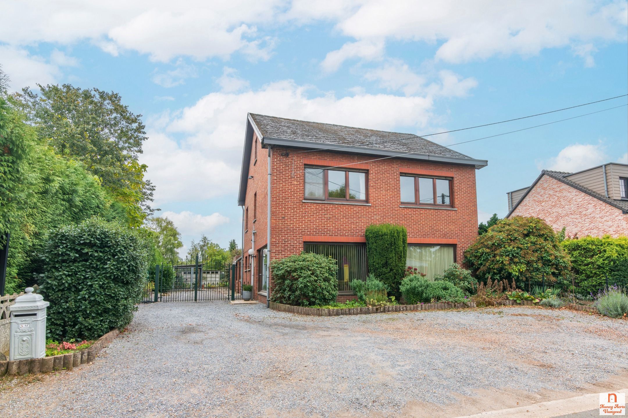 Ruime woning met 4 slaapkamers en uitbreidingsmogelijkheden foto 30
