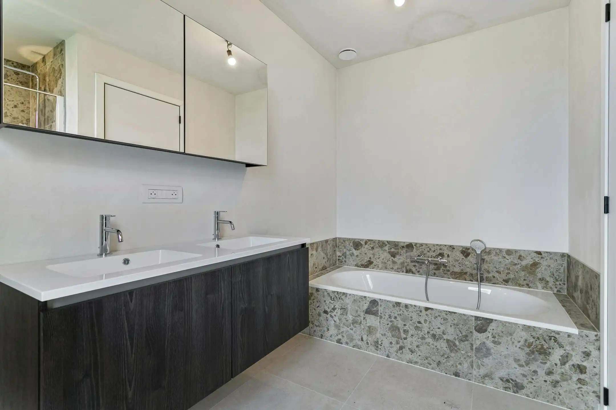 Nieuwbouwwoning te koop in Vinkt foto 6