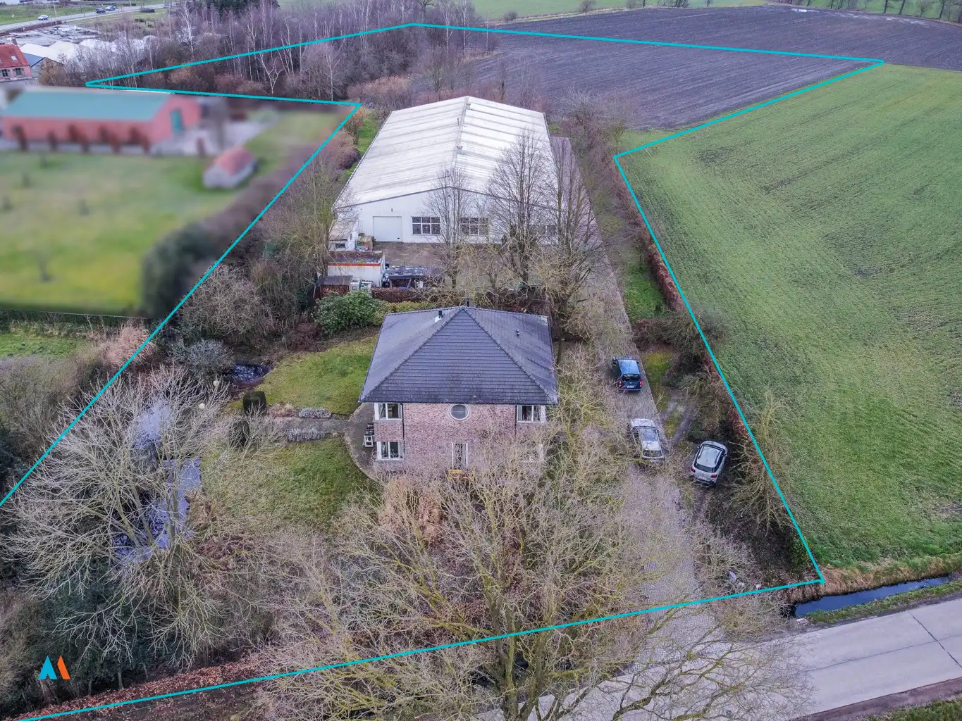 Unieke landbouwlocatie met bedrijfswoning en loods foto 24