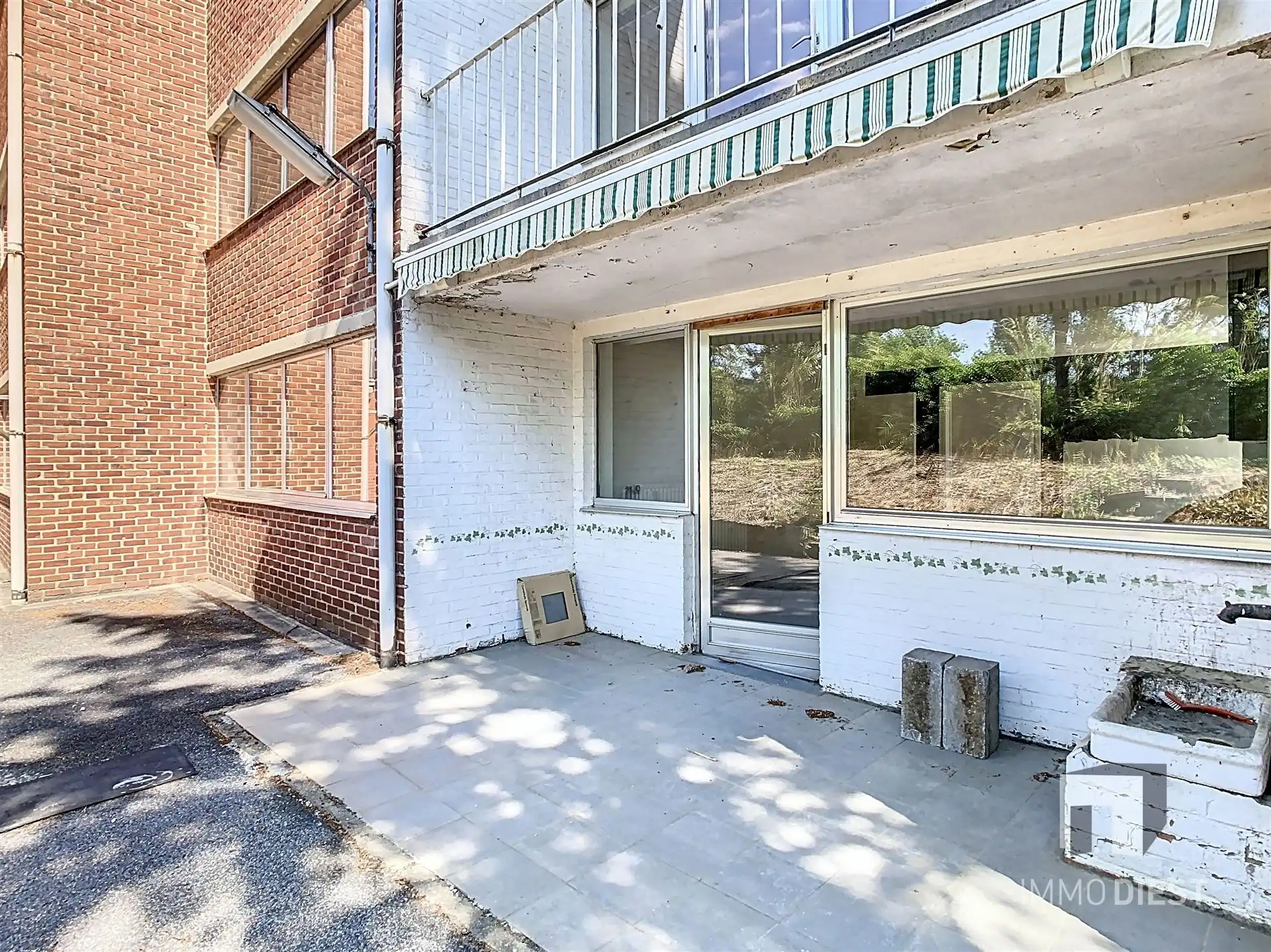 2 handelspanden en 2 appartementen van 3.120m2 met ruime parking op verbindingsweg foto 38