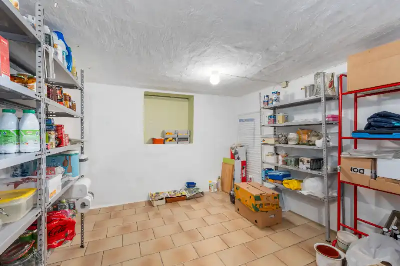 Charmante Open Bebouwing - 4 slpkmrs, ruime oprit en meer dan 150 m² opslagruimte! foto 13