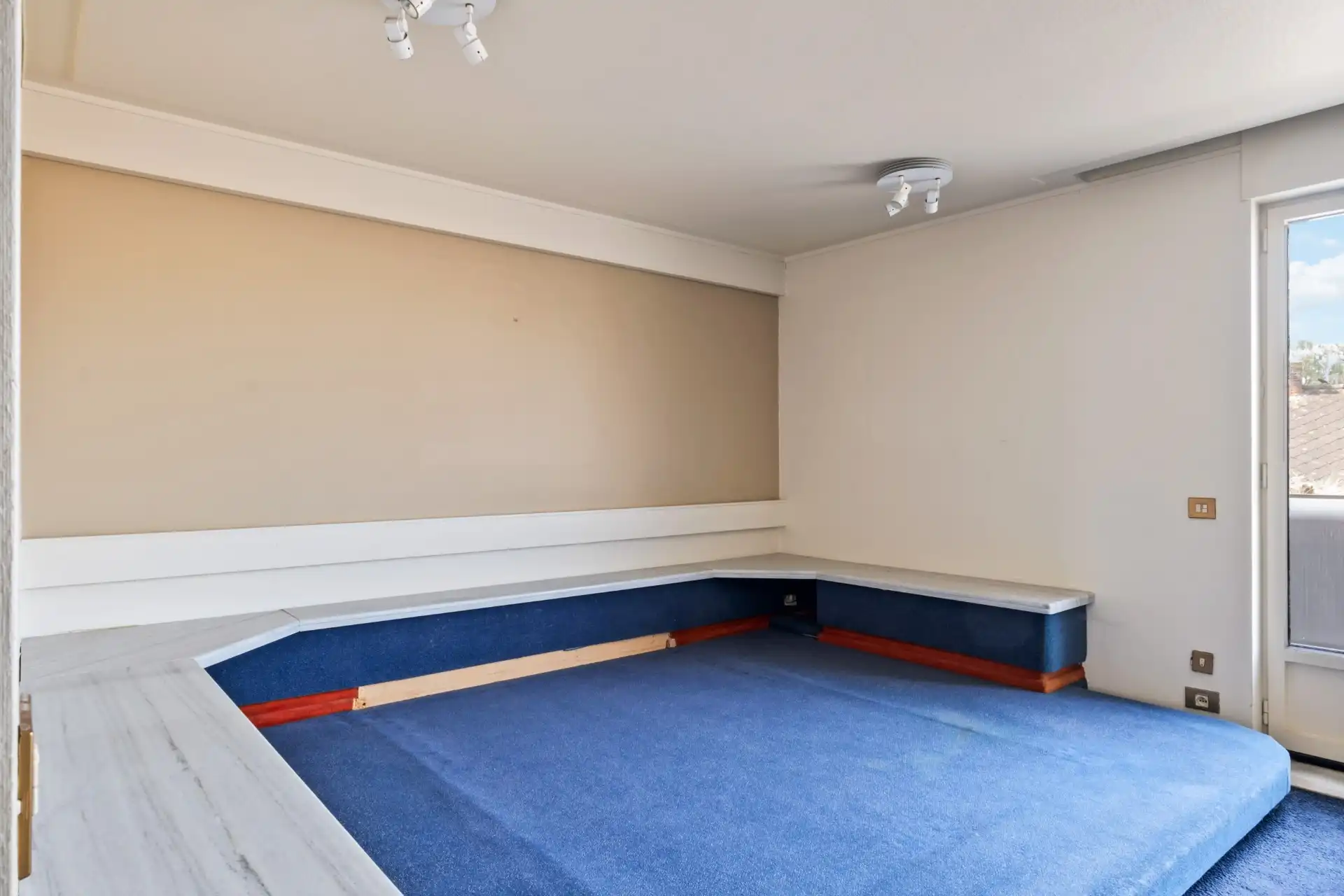 Uitzonderlijk handelspand in Avelgem! foto 27