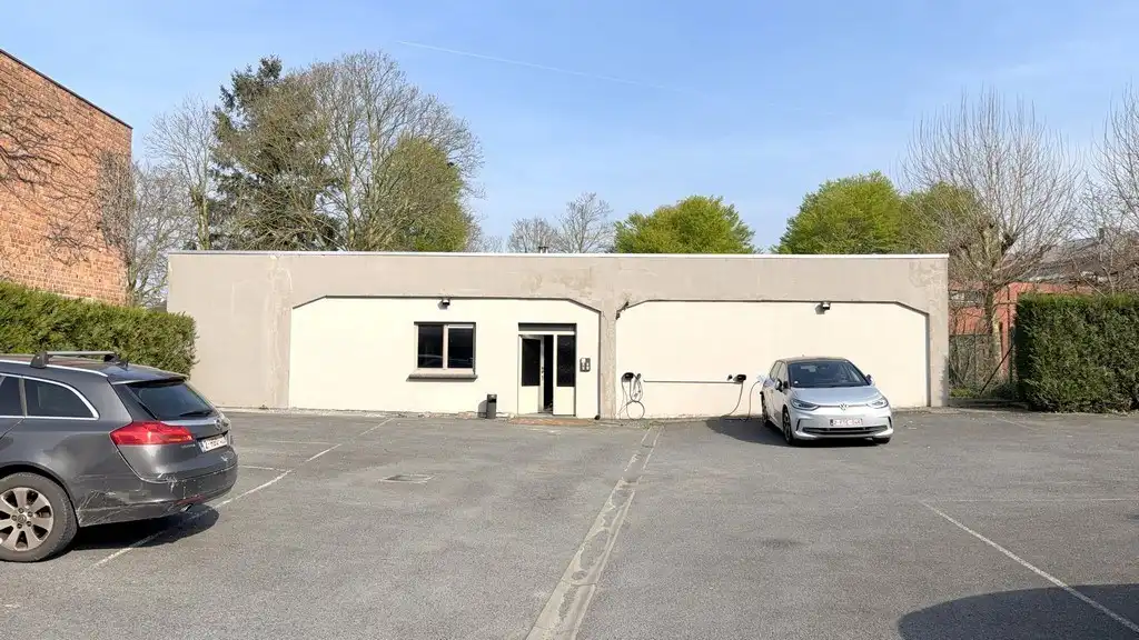 Kantoorrenovatieproject te koop vlakbij klaverblad in Gent foto 16