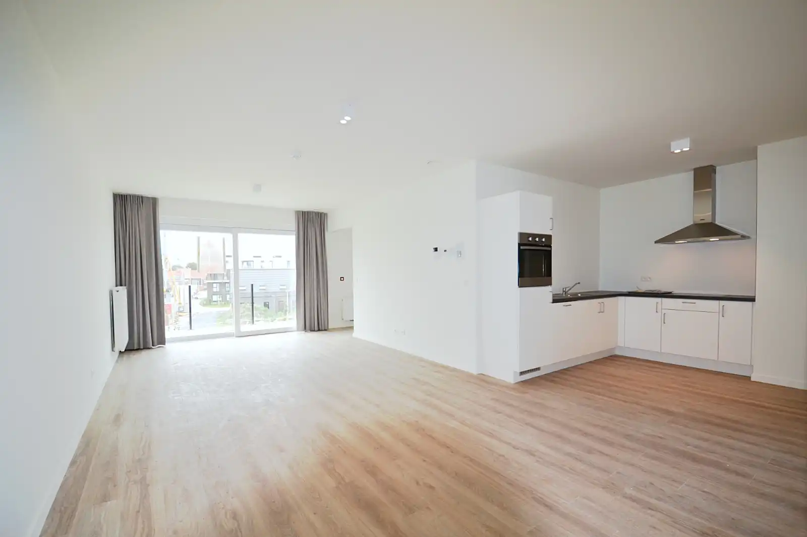 Éénkamerige assistentieflat in Izegem! foto {{pictureIndex}}