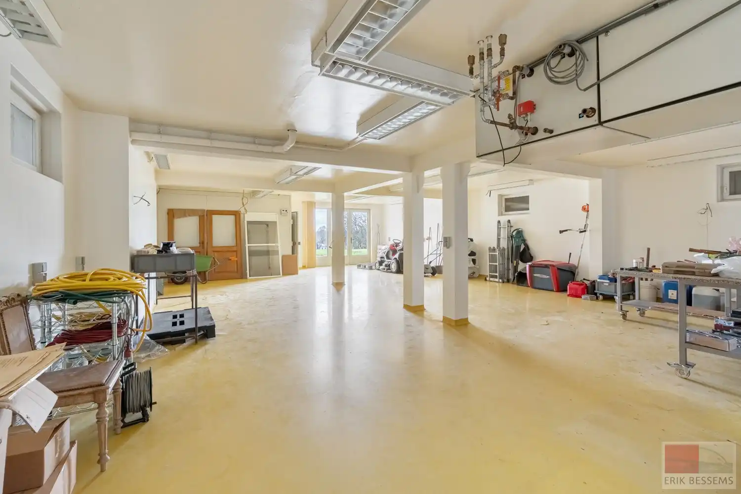 Landhuis met vrij uitzicht, &nbsp;5 slaapkamers, 2 badkamers, woonkamer, eetkamer/keuken. Woonopp. 277m2 gebruiksopp. 441m2, Perceelopp. 4170m2 foto 40