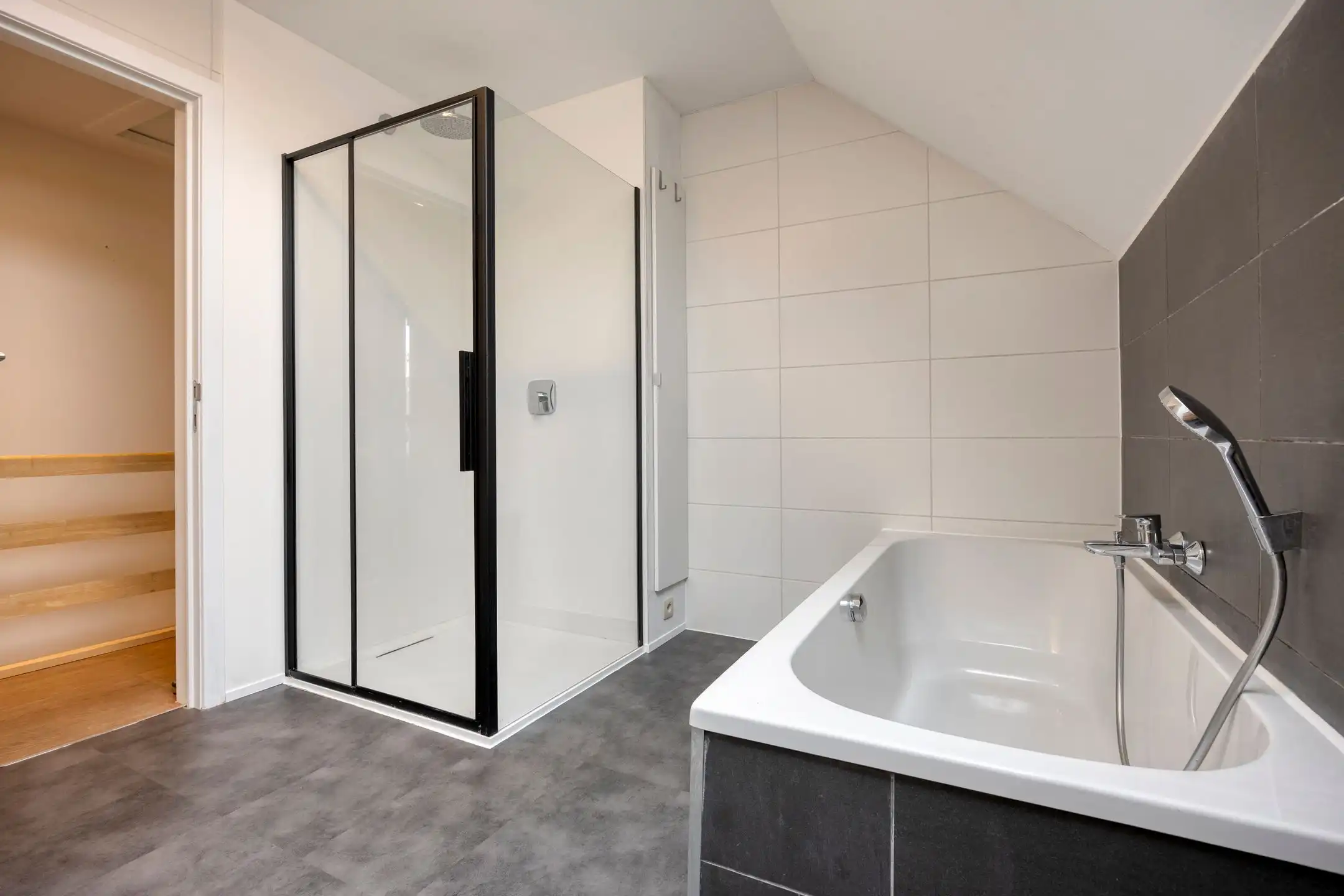 Duurzaamheid en rust: modern wonen op 21 are foto 16