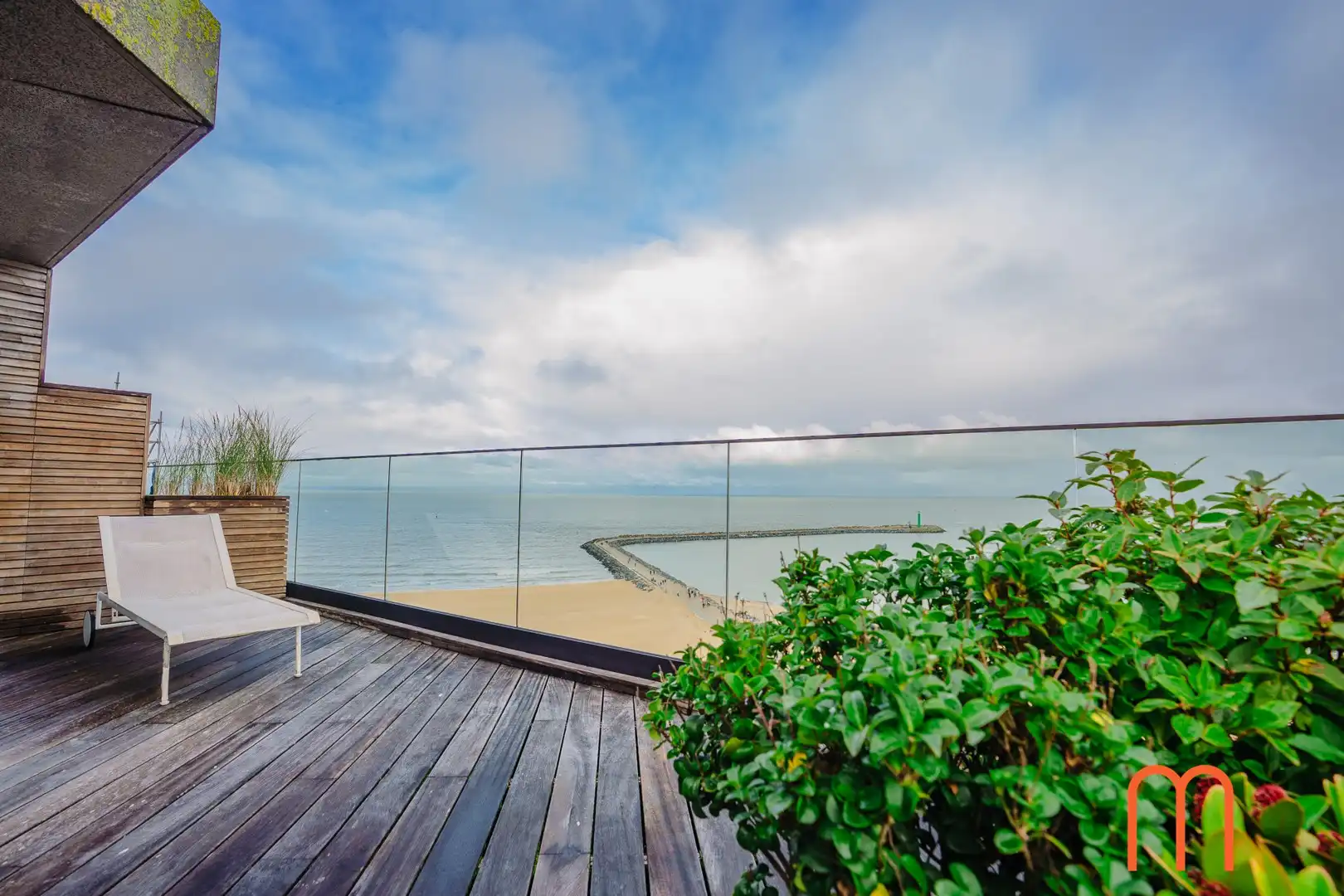 Luxueuze penthouse te koop in Oostende – Exclusief wooncomfort met panoramisch zeezicht foto {{pictureIndex}}