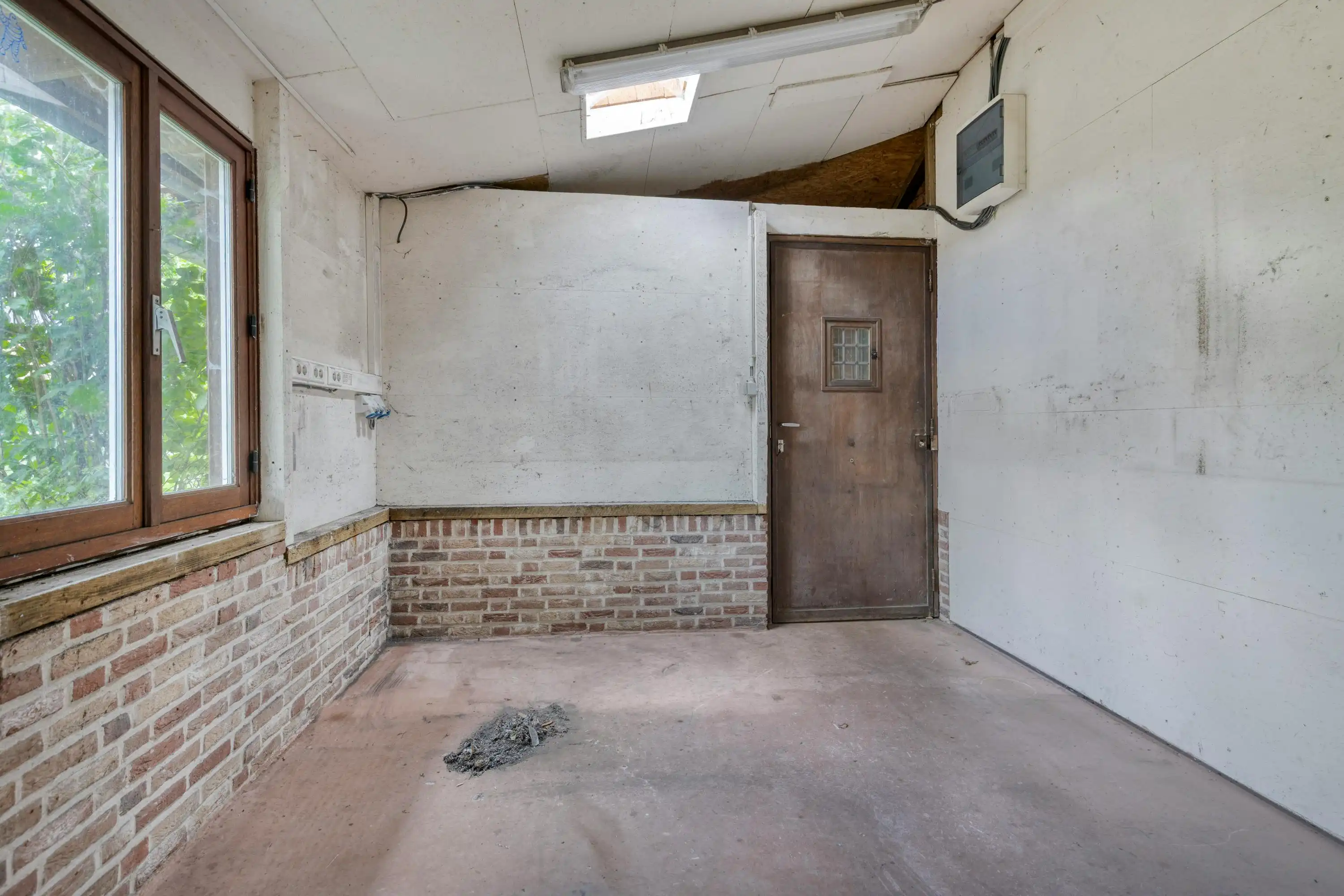 Halfopen huis met 3 slaapkamers, carport + tuin te Sint-Kruis foto 16