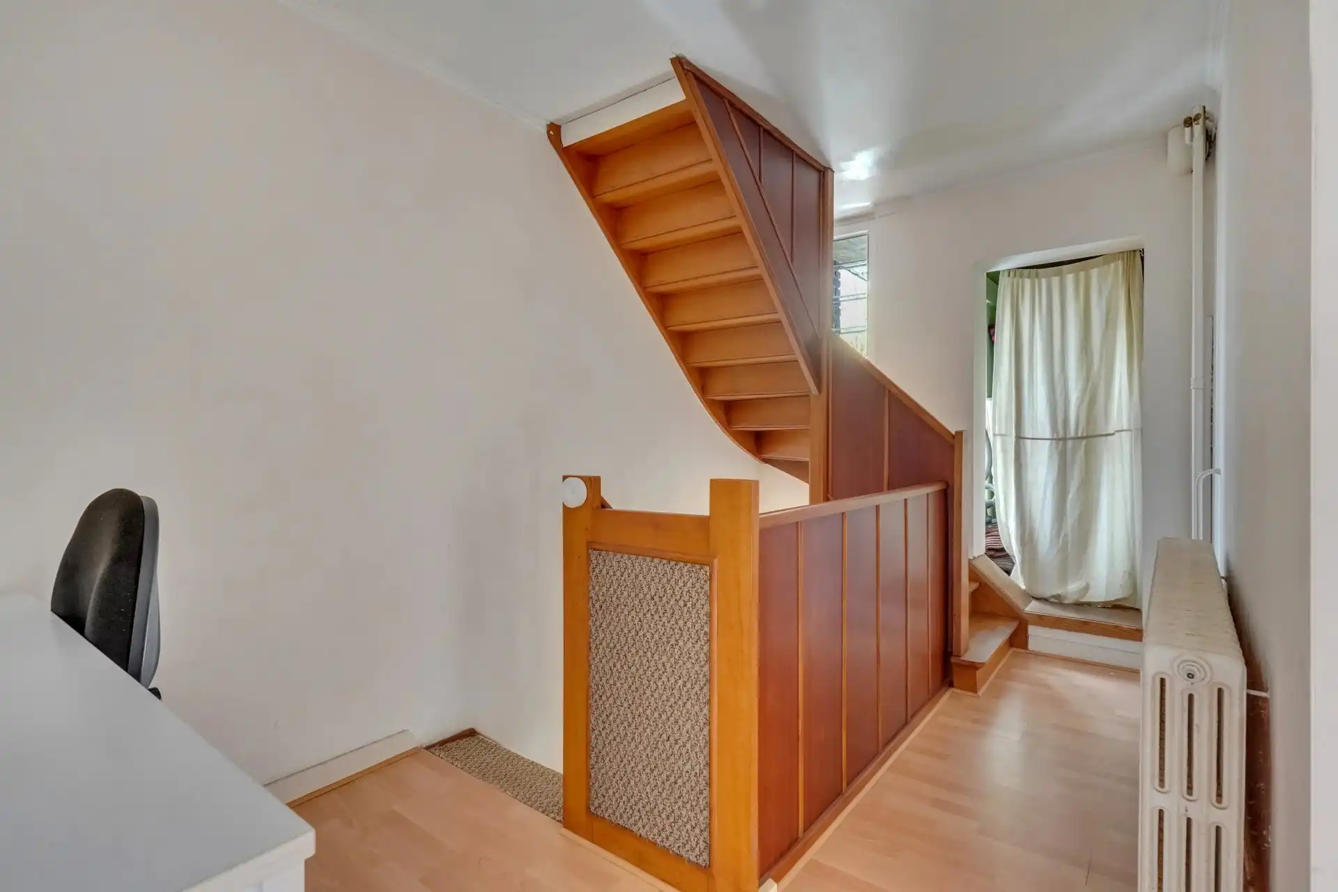 Instapklaar duplex appartement met 3 volwaardige slaapkamers foto 16