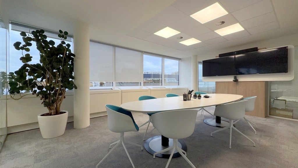 Knap ingericht kantoor te huur in Antwerp Gate I te Berchem foto 14
