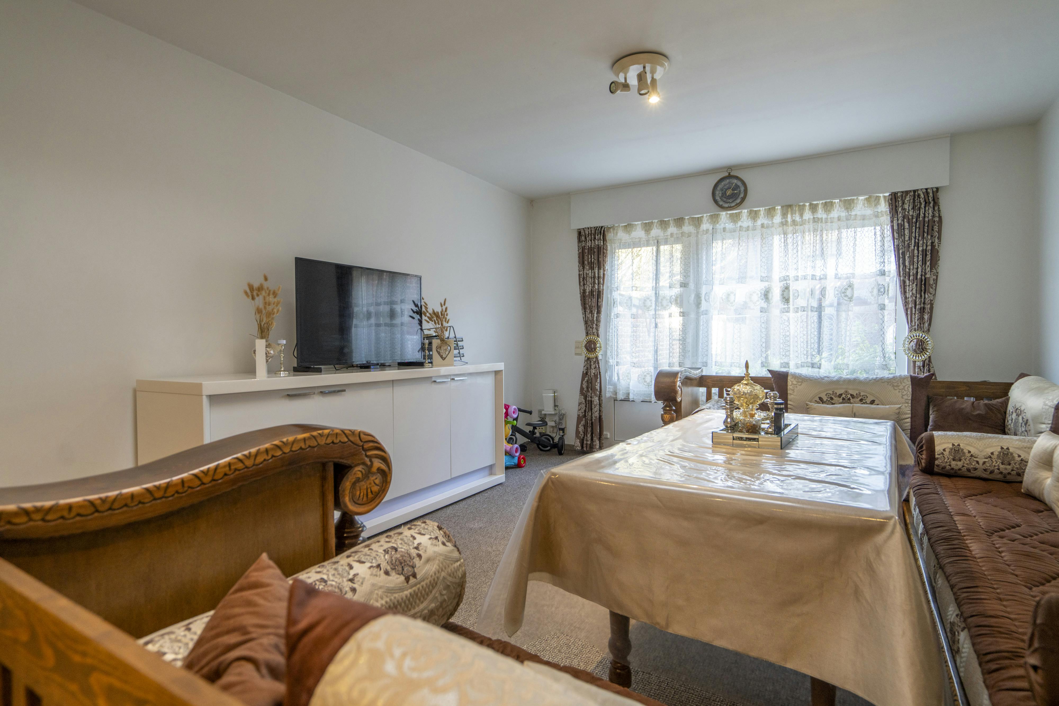 Opbrengsteigendom met twee appartementen te koop in Kortrijk foto 15