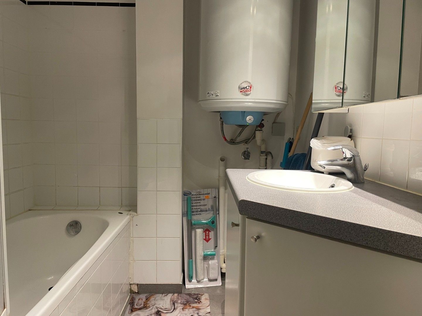 Knus woonappartementje nabij het Heldenplein foto 6