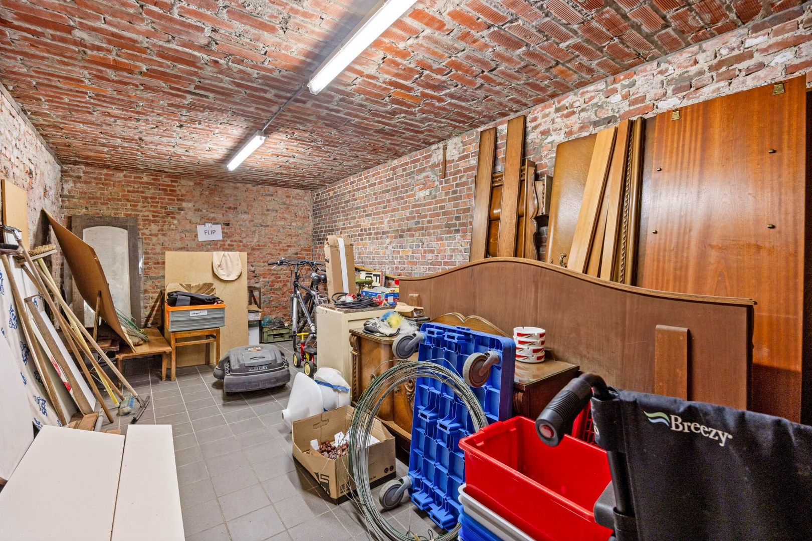 Verder te ontwikkelen eigendom van ca 17are met landelijke karakters. foto 12