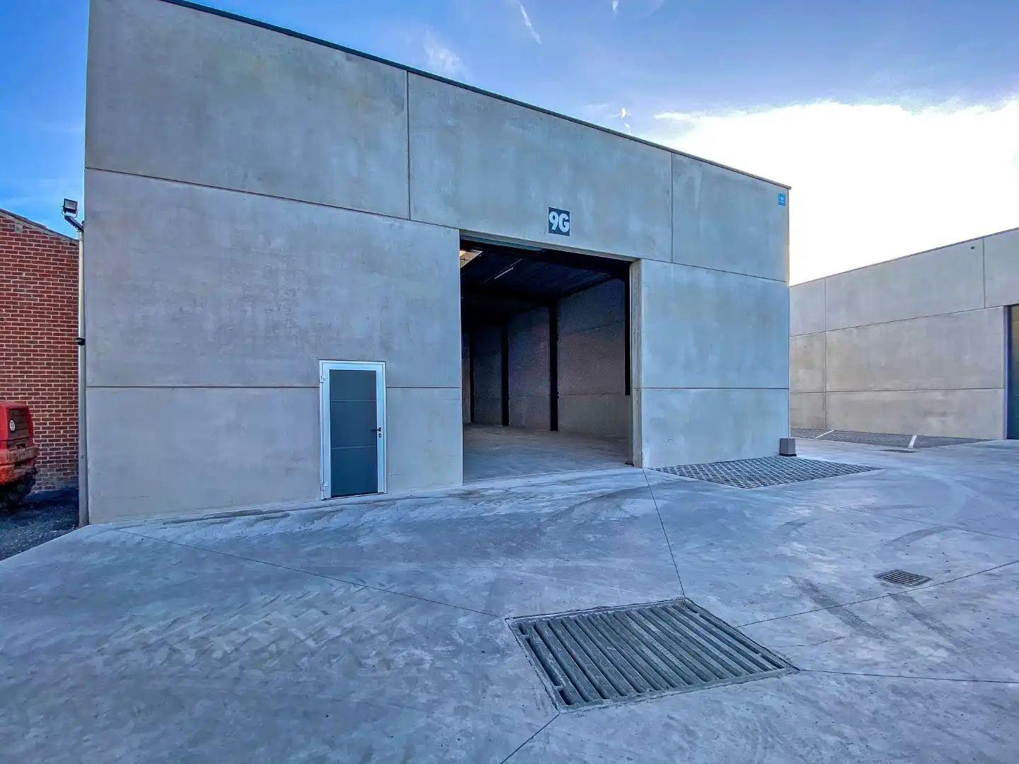 Geïsoleerde nieuwbouwloods 9G (loods 2) (290m²) te huur op een industrie- ambachtzone te Vleteren foto 2