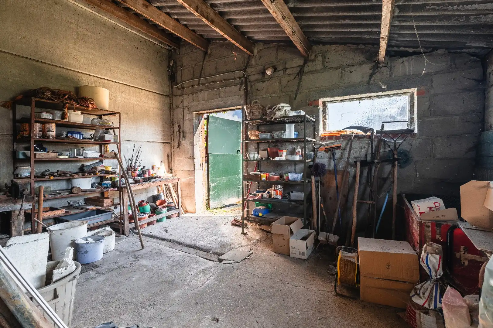 Alleenstaande woning van 291 m² met een loods van 473 m² en een schuur van 189 m² foto 31