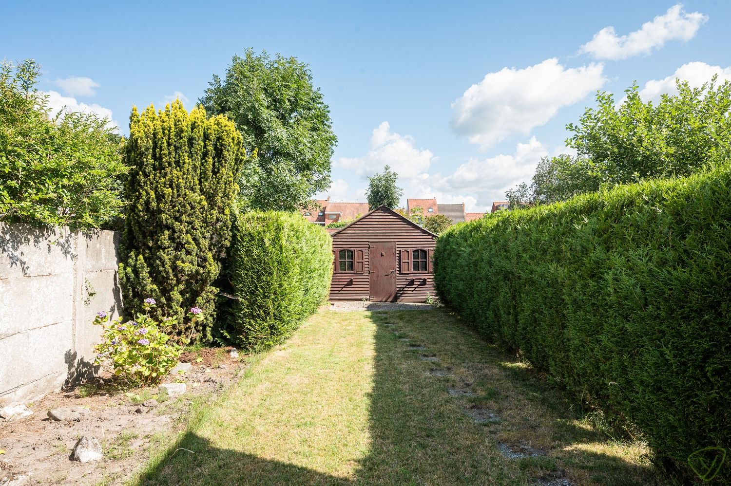 Te renoveren gezinswoning met zonnige tuin op rustige locatie foto 19