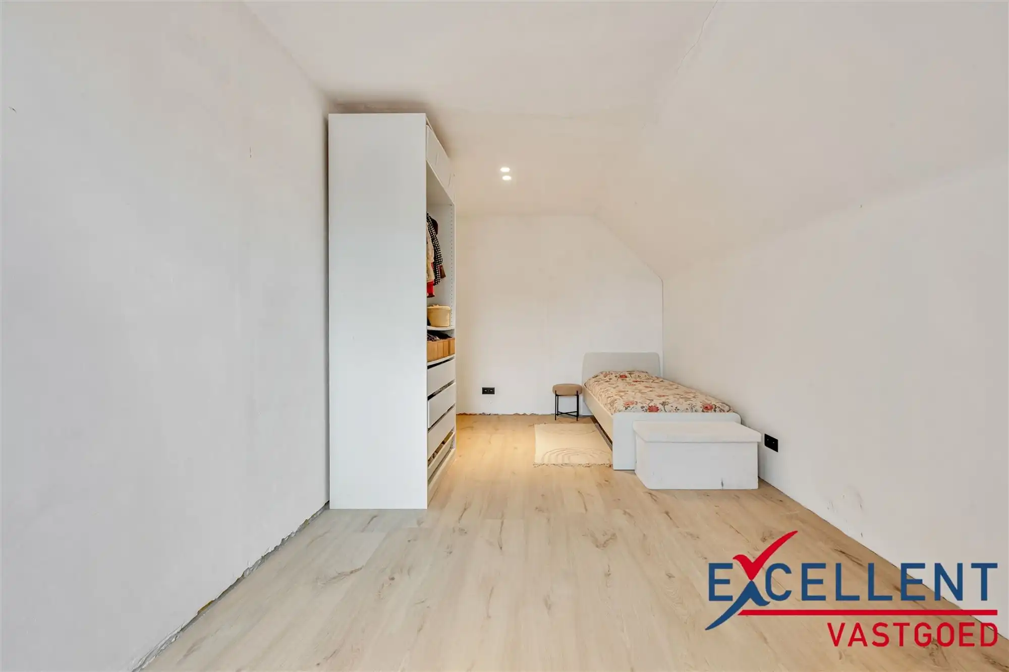 Ideaal gelegen alleenstaande woning in rustige wijk te Astene foto 11